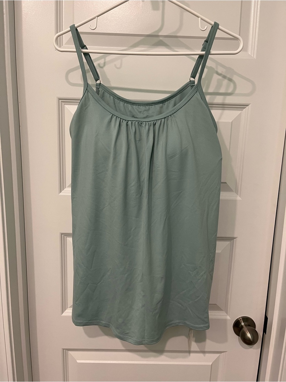 Women’s Light Sage Green Sleeveless Cami Top by Halara